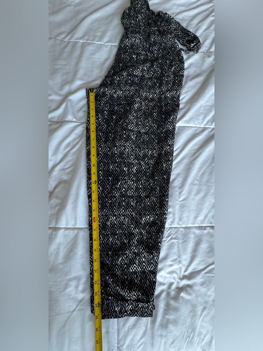 Wet Seal Black and White Geometric Maxi Jumpsuit - Picture 6 of 8